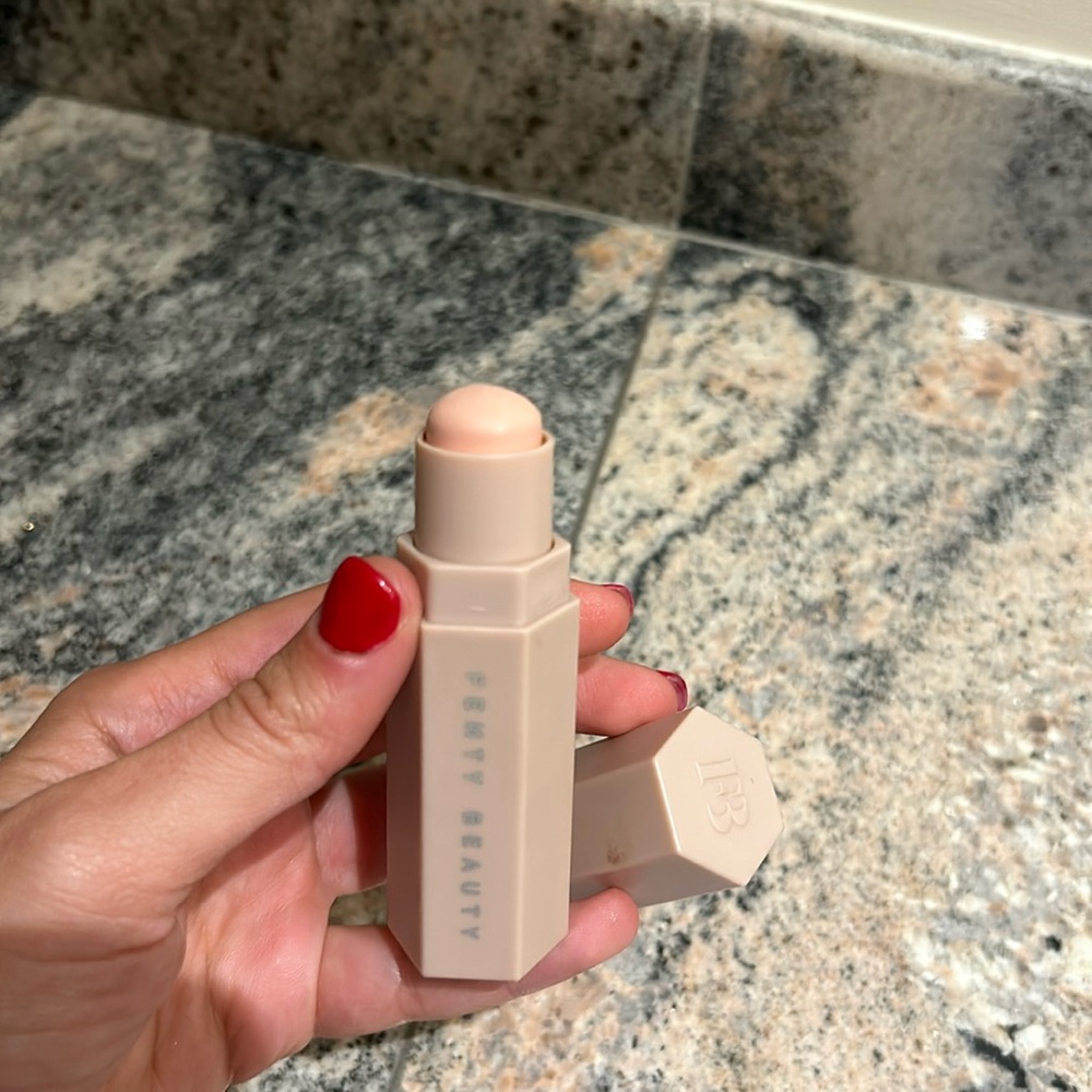 Fenty beauty rose quartz, match stix